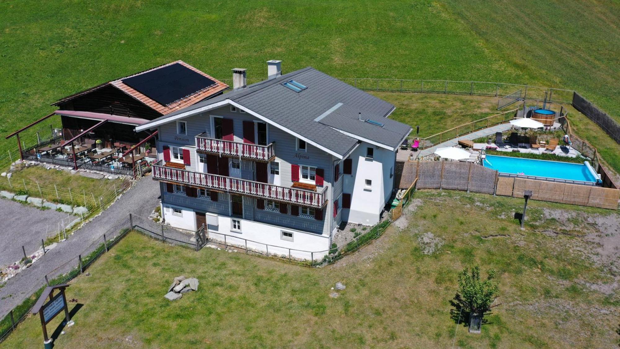 Gasthaus Alpina Tschappina Exteriér fotografie