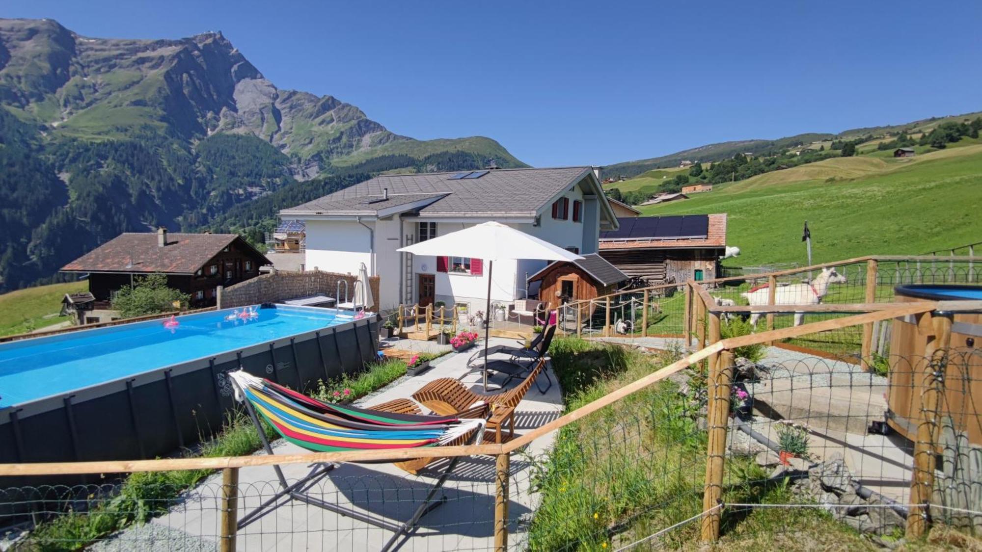 Gasthaus Alpina Tschappina Exteriér fotografie