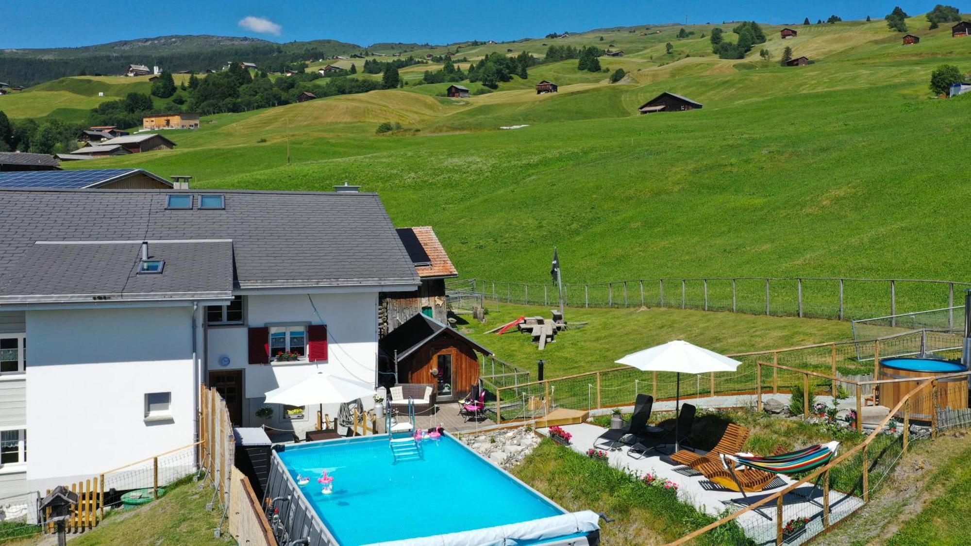 Gasthaus Alpina Tschappina Exteriér fotografie